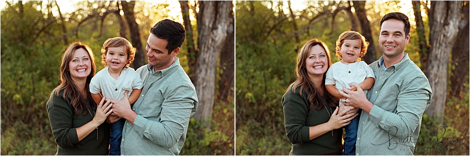 Family pictures outside.